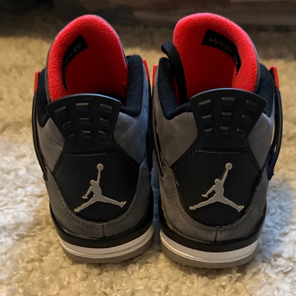 Nike Jordan 4 Retro Infrared Gray and Red boy sneakers - Picture 3 of 4
